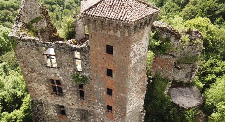 Château de Branzac, Pleaux, France